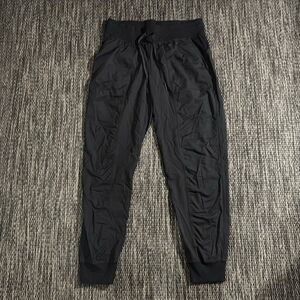 Lululemon Dance Studio Jogger *28" size 8